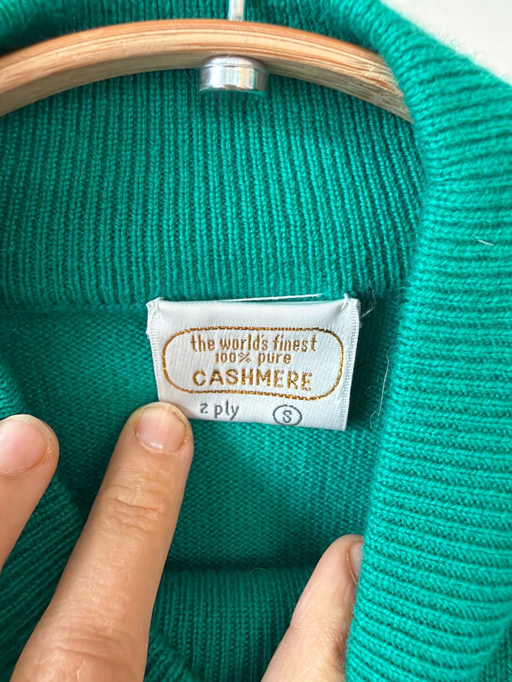 Maglioni & Felpe: Grüner Kaschmirpullover, 100% Cashmere, Gr. S – Usato da Neukirch an der Thur venduto da foundby. 2