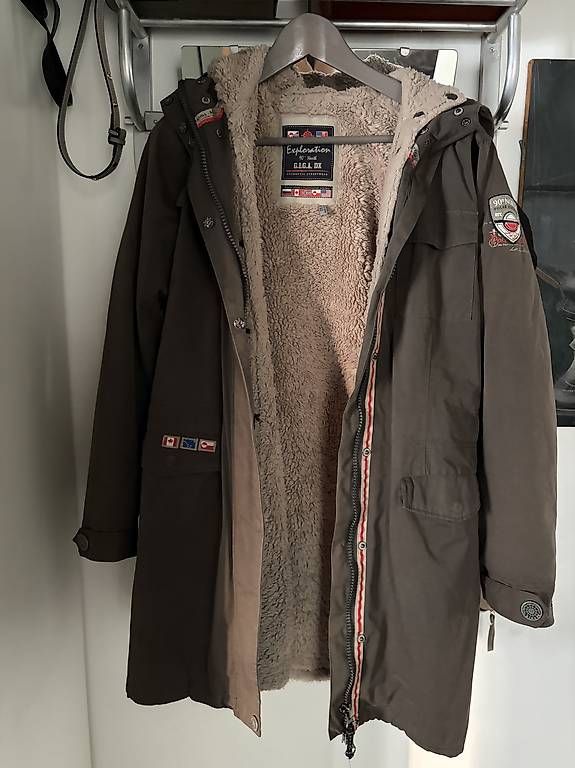 Jacken: Parka Exploration – Gebraucht aus Wallisellen von mgb40