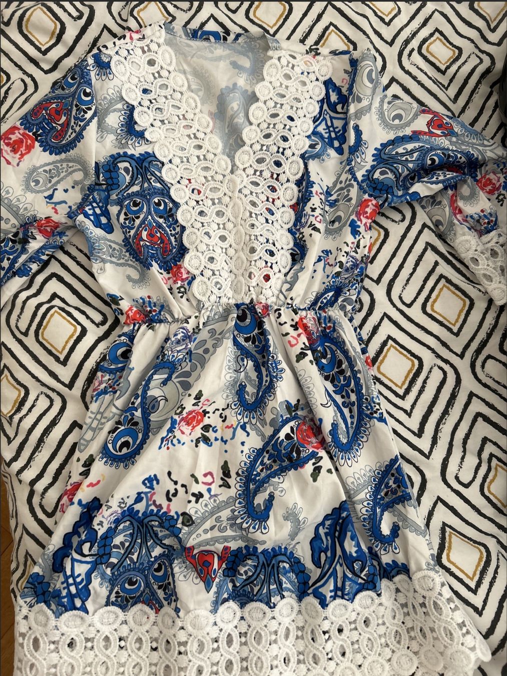 Kleider: Robe courte – Gebraucht aus Lausanne von dre_th8k 1