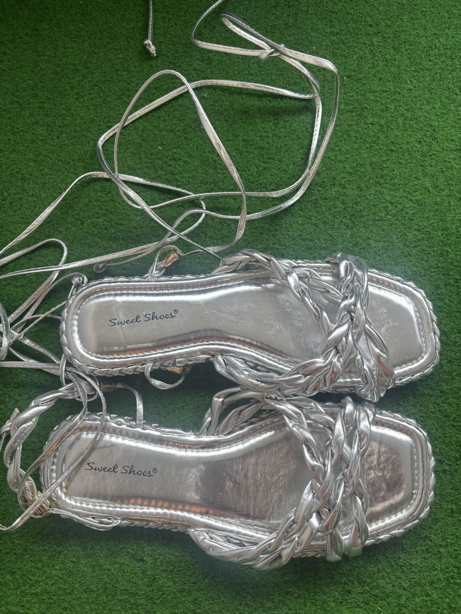 Scarpe da donna: Sandalen gr.39 – Usato da Zug venduto da Biki72 1