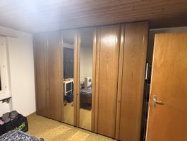 Kleiderschrank