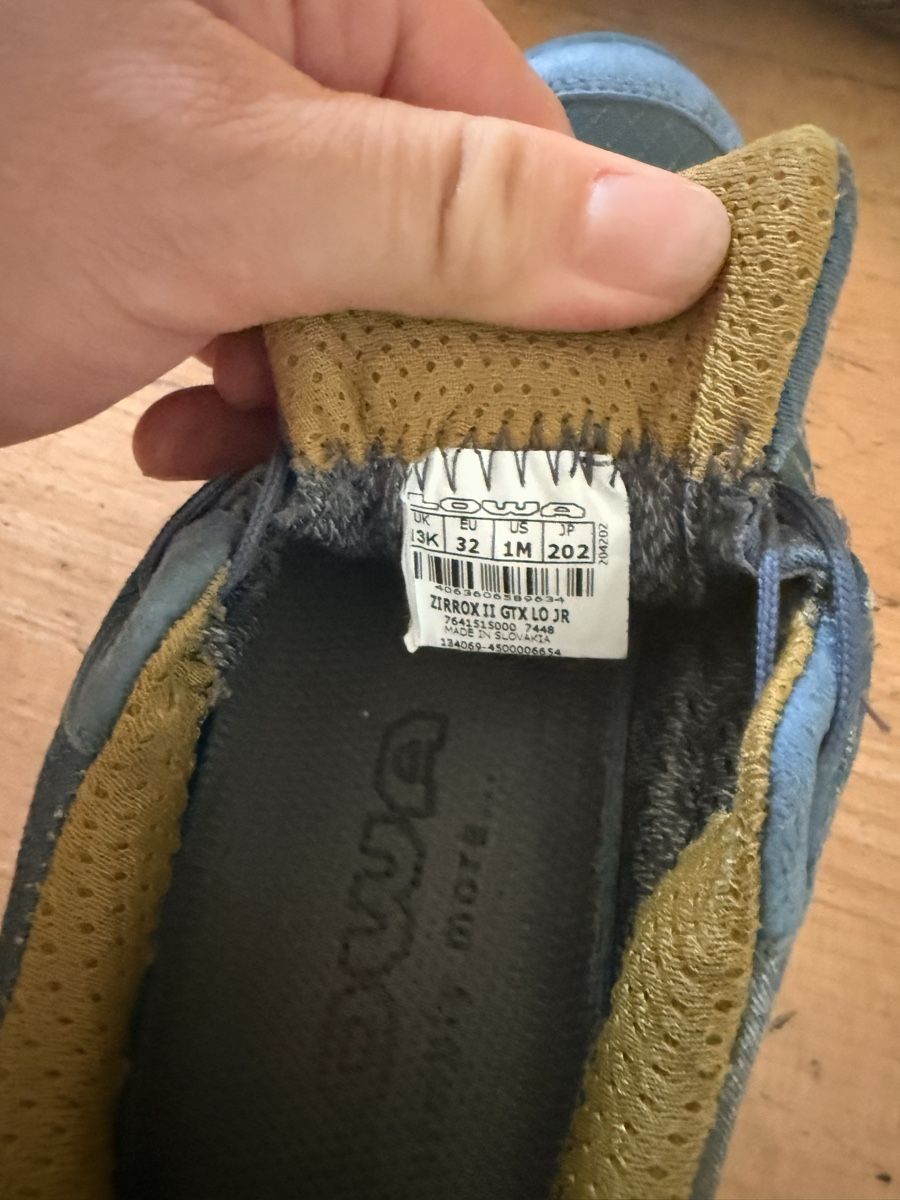 Lowa Scarpe da uomo: Lowa Treckingschuh Grösse 32 – Usato da Glattfelden venduto da Livia01112 3
