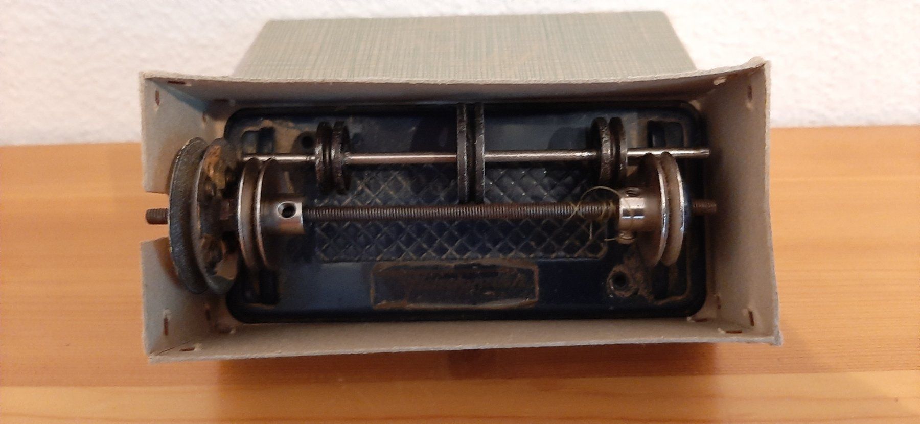 Trix Modellini di ferrovie: Trix - Motor mit Anleitung und Fleischmann - Antriebswelle – Usato da Wiesendangen venduto da pau_56xn 7