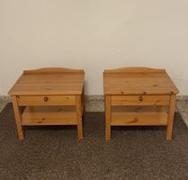 Nachttischli 2 Stück aus Kiefernholz
