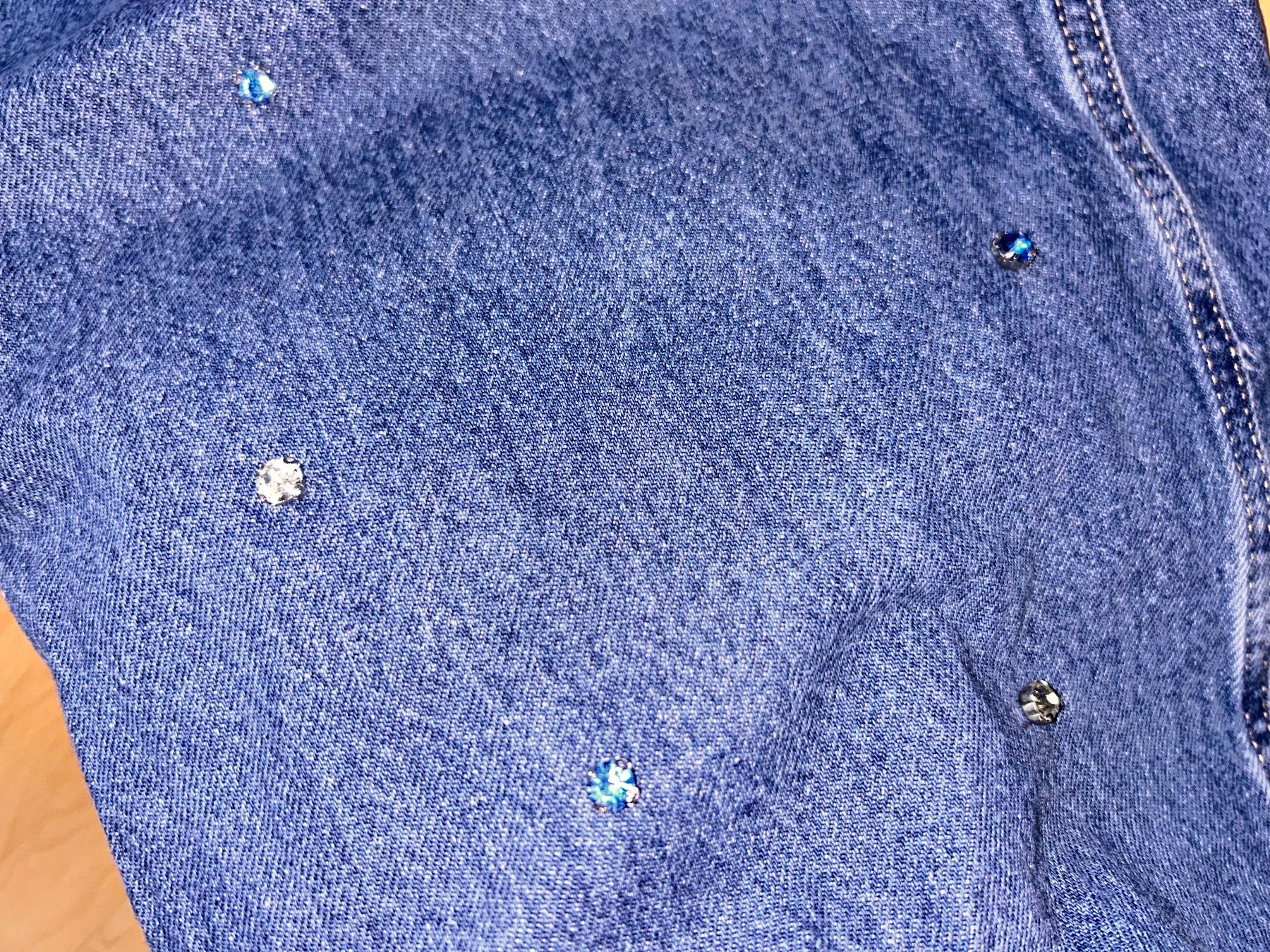 Only Jeans: Strass-Jeans im 90er Stil, 40, by Only – Usato da Schwyz venduto da Maerzetuepfli 2