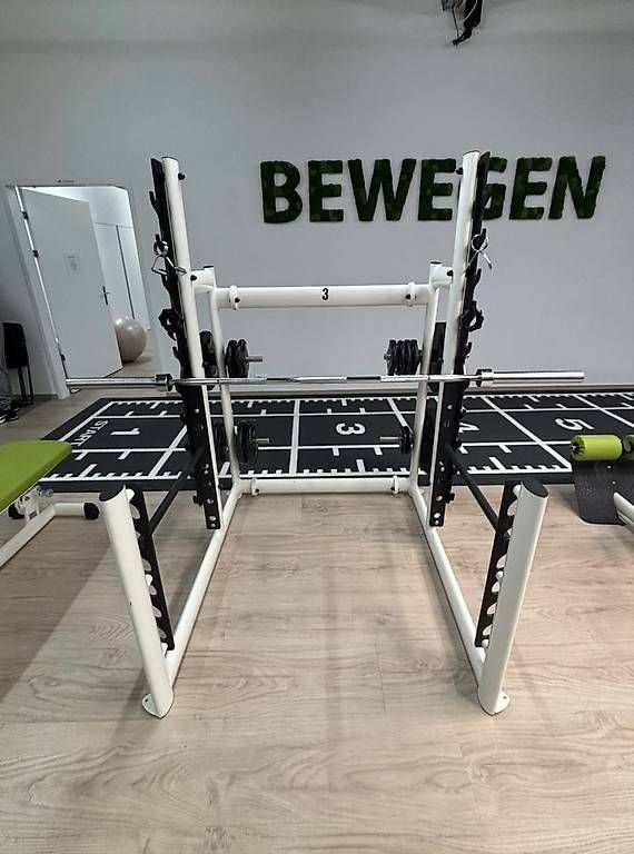 Gym80 Vélos d'appartement: GYM80 Sygnum Basic Multi Rack – D'occasion à Oensingen par dindi84
