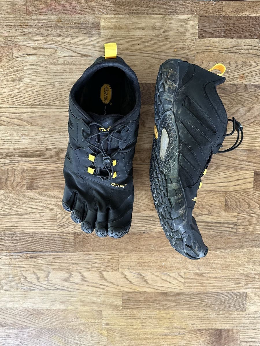 Vibram Scarpe da uomo: Vibram FiveFingers EU46 Black Used – Usato da Dürnten venduto da rud_c9vc