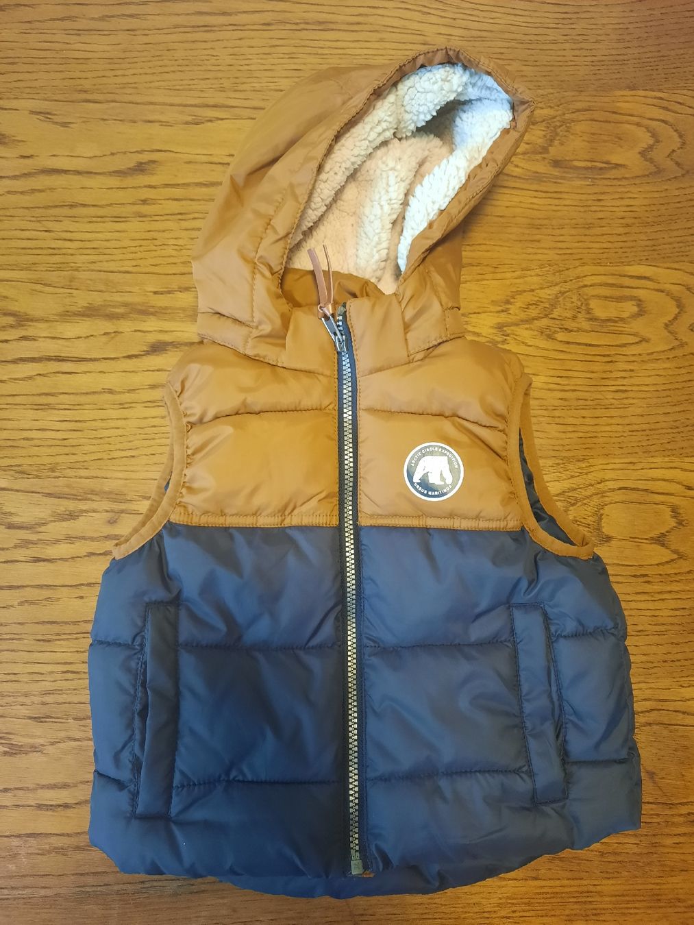H&M Gilet & Giacche: Lot de gilets sans manches – Usato da Eschert venduto da nicolas1987 7