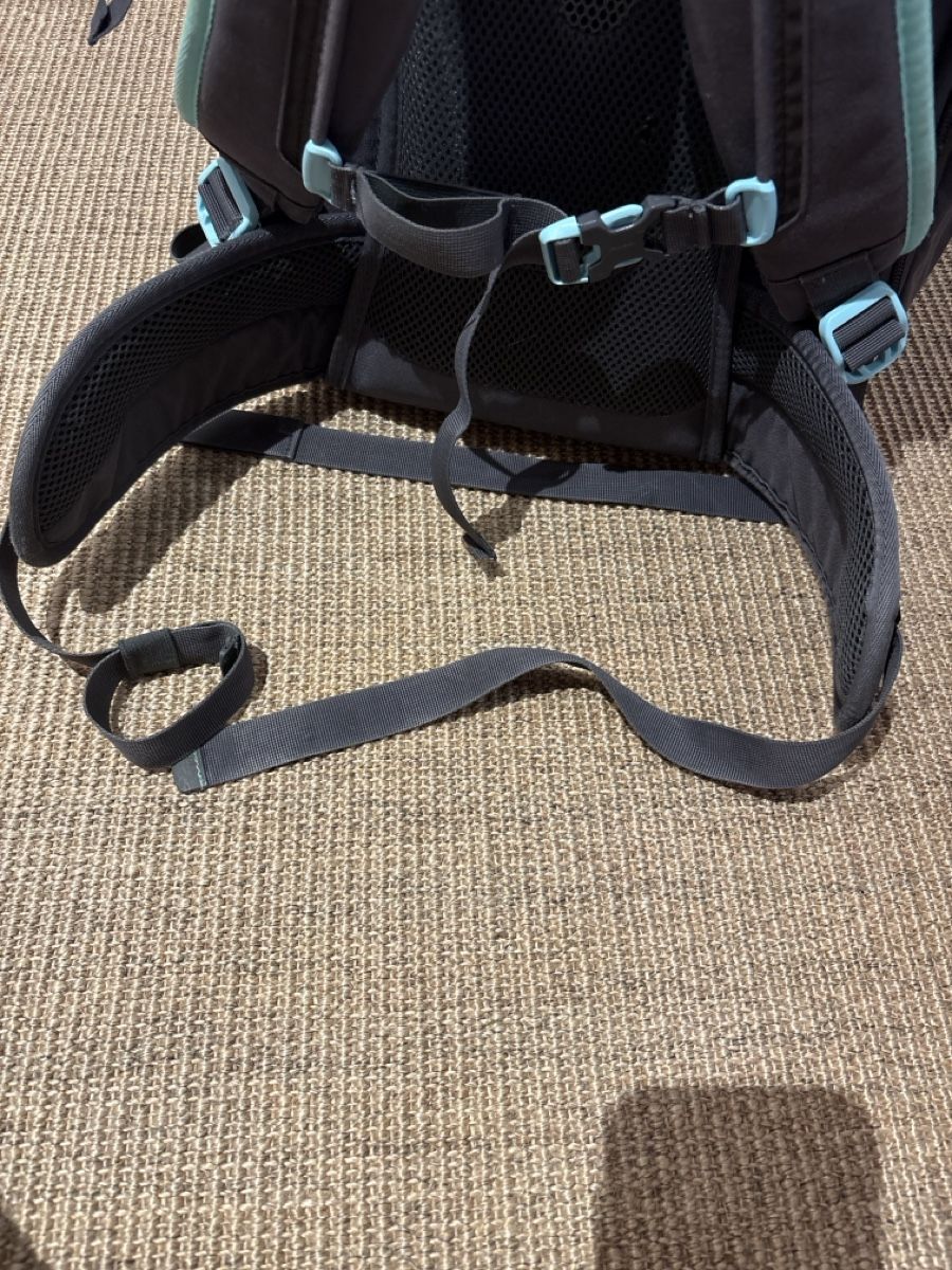 Satch Kindertaschen: Satch Schulrucksack mit diversen Gebrauchspuren – Gebraucht aus Sevelen von giawe07 4