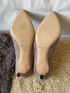 Jimmy Choo Scarpe da donna: Jimmy Choo Romy Suede Pumps Light Grey 37 – Nuovo (secondo la descrizione) da Bernhardzell venduto da Sunka0 6