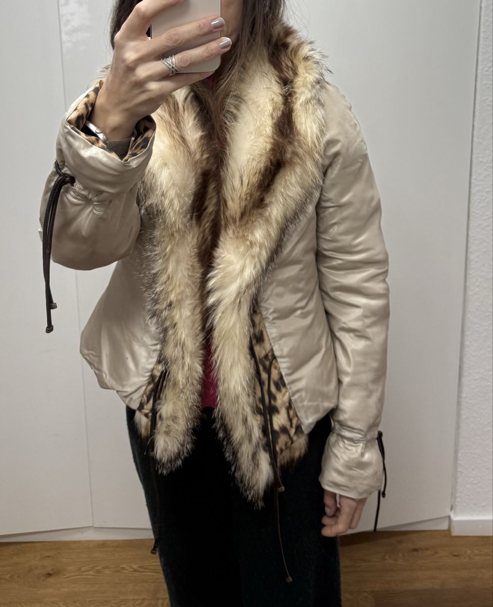 Roberto Cavalli Giacche: Roberto Cavalli Vintage Jacke mit echtem Fell – Usato da Zürich venduto da Sashkica 1
