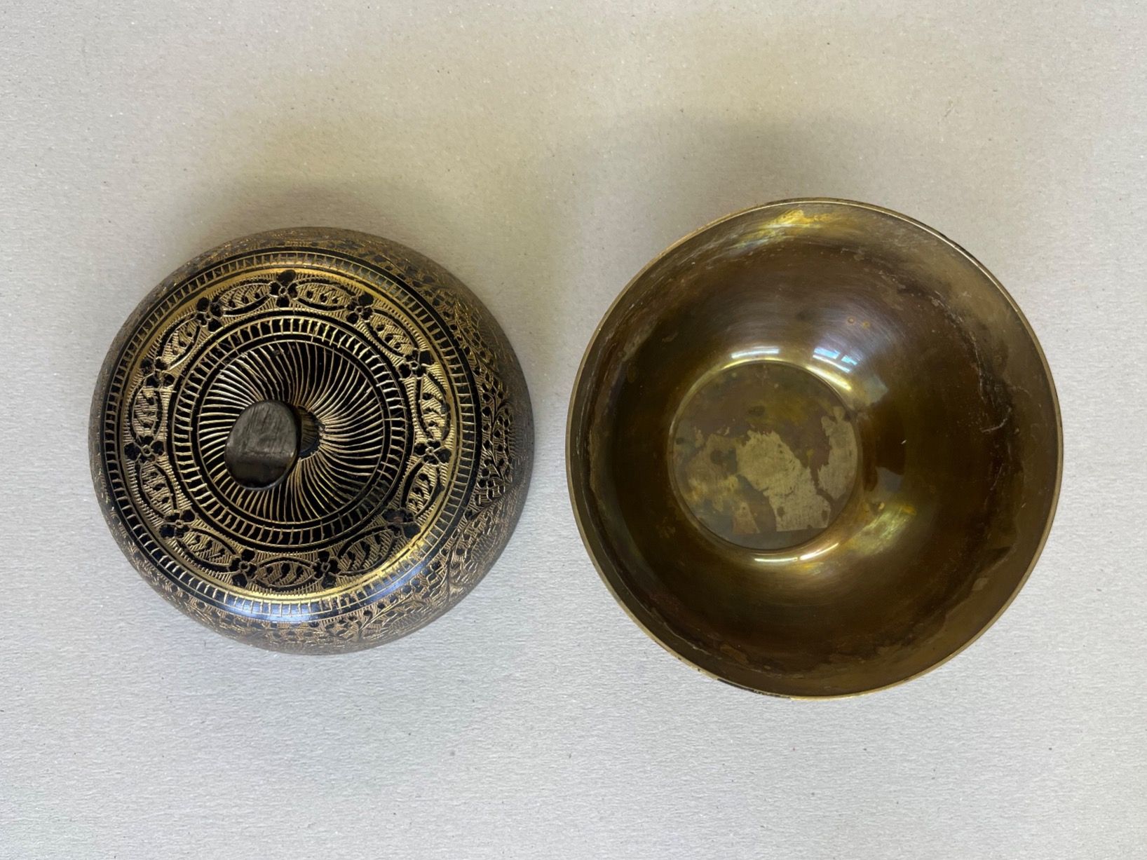 Tutte le decorazioni: Dose, Töpfchen, Deko, Messing, asiatisch, Vintage, Döschen – Usato da Netstal venduto da spaltflo01 2