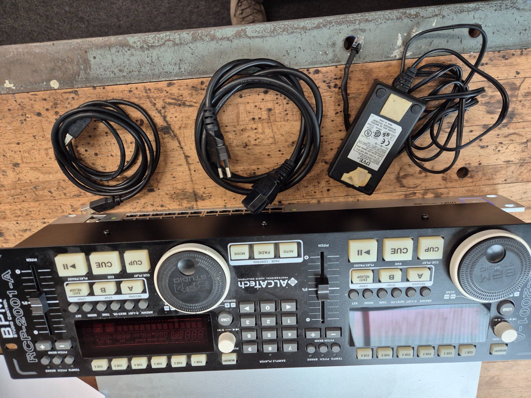 Fernbedienungen: Alcatech BPM Studio RCP 2001 Bedienerteil mit Soundkarte – Neu (gemäss Beschreibung) aus Münchwilen TG von coolcoow 7