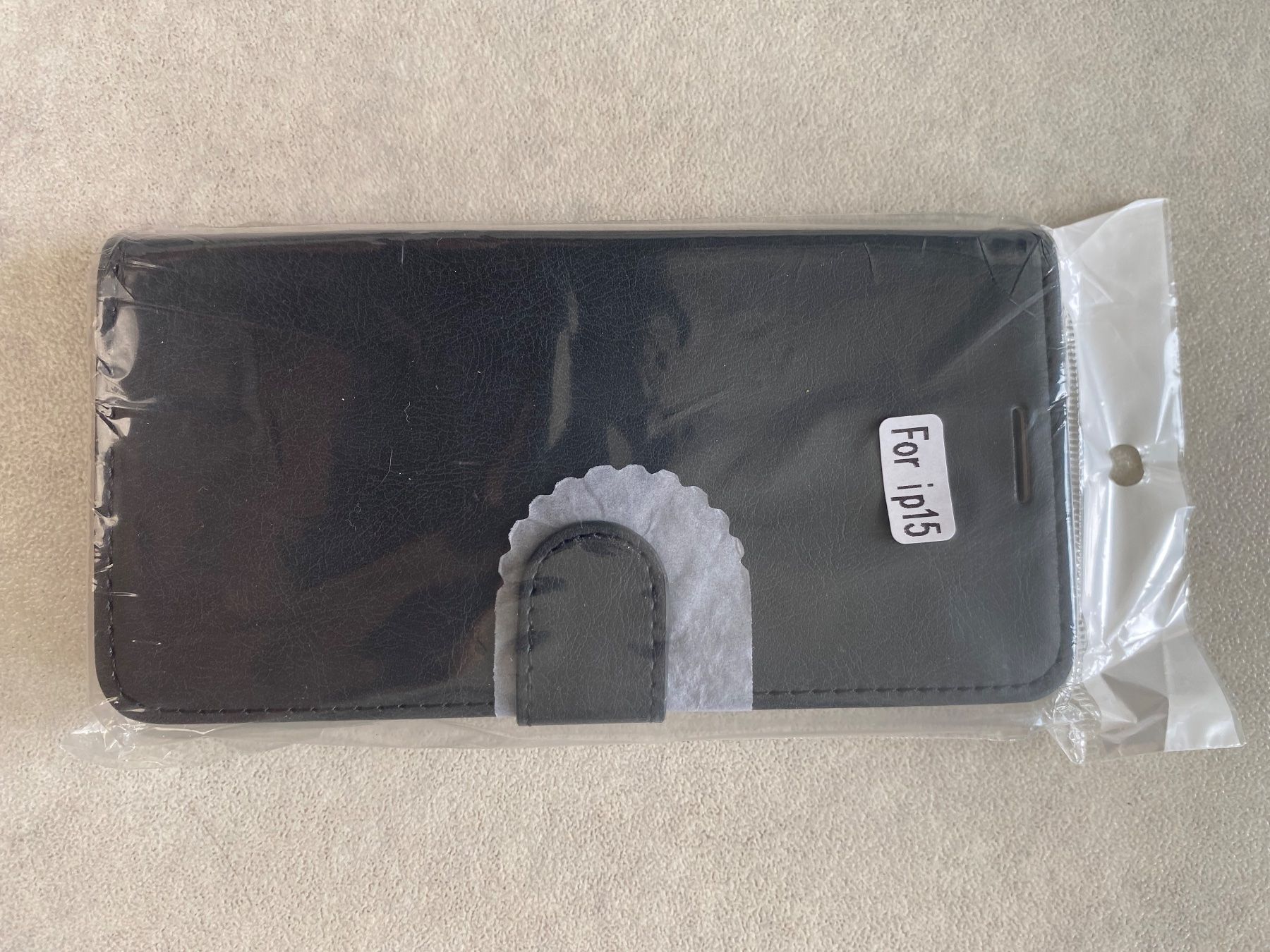 Cover & Protezioni schermo: Leder-Etui Hülle für Iphone 15 – Nuovo e nell'imballaggio originale da Spreitenbach venduto da Brockiland-Flohmarkt 4