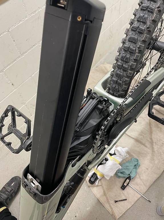 Canyon Biciclette: Canyon STRIVE:ON CFR 2023 Size M - perfect condition – Usato da Rüschlikon venduto da FabbyZH 4