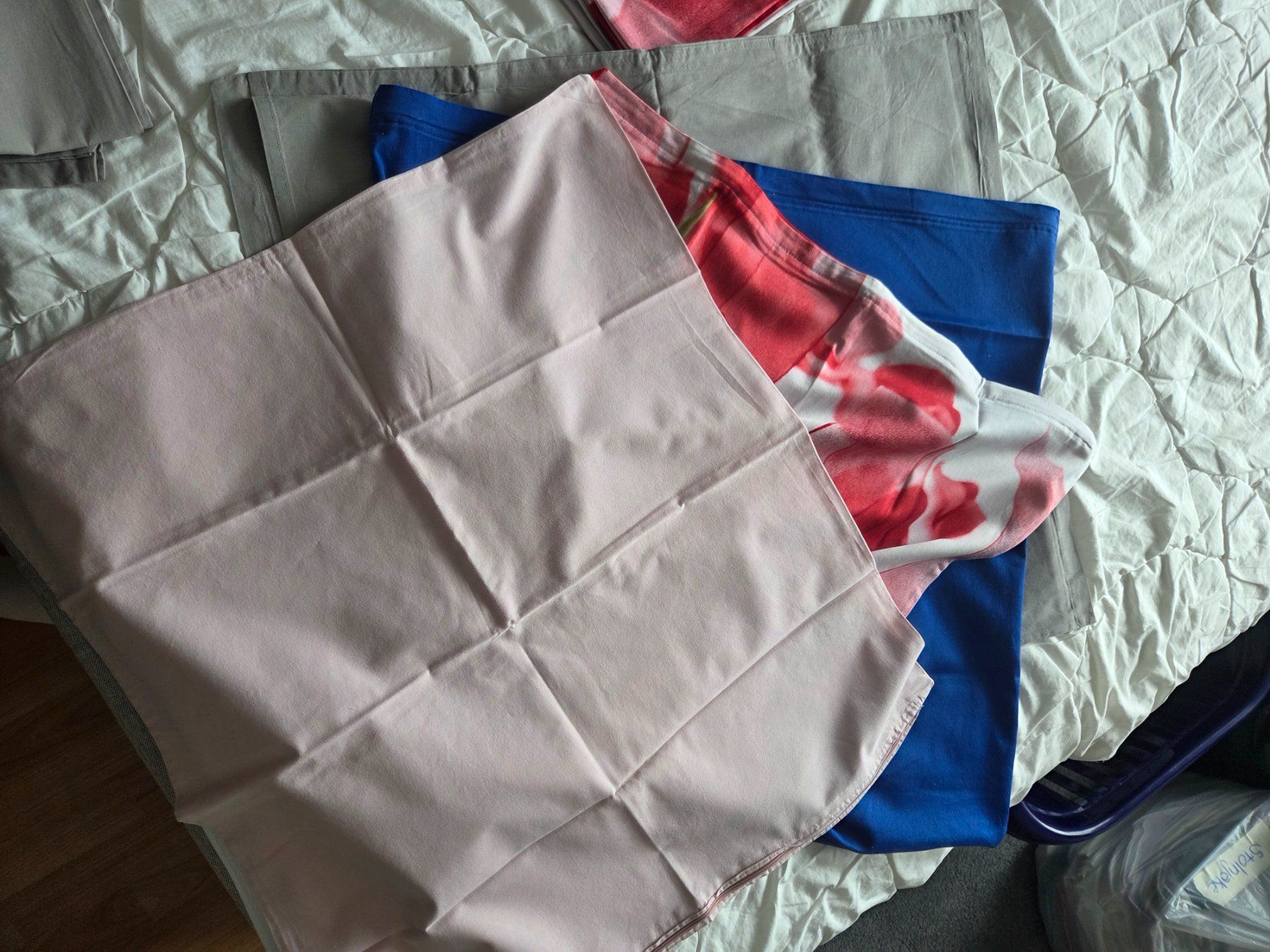 Biancheria da letto: Kissenbezug 65x65cm Set 6 Stück – Usato da Wängi venduto da Bibo4. 1