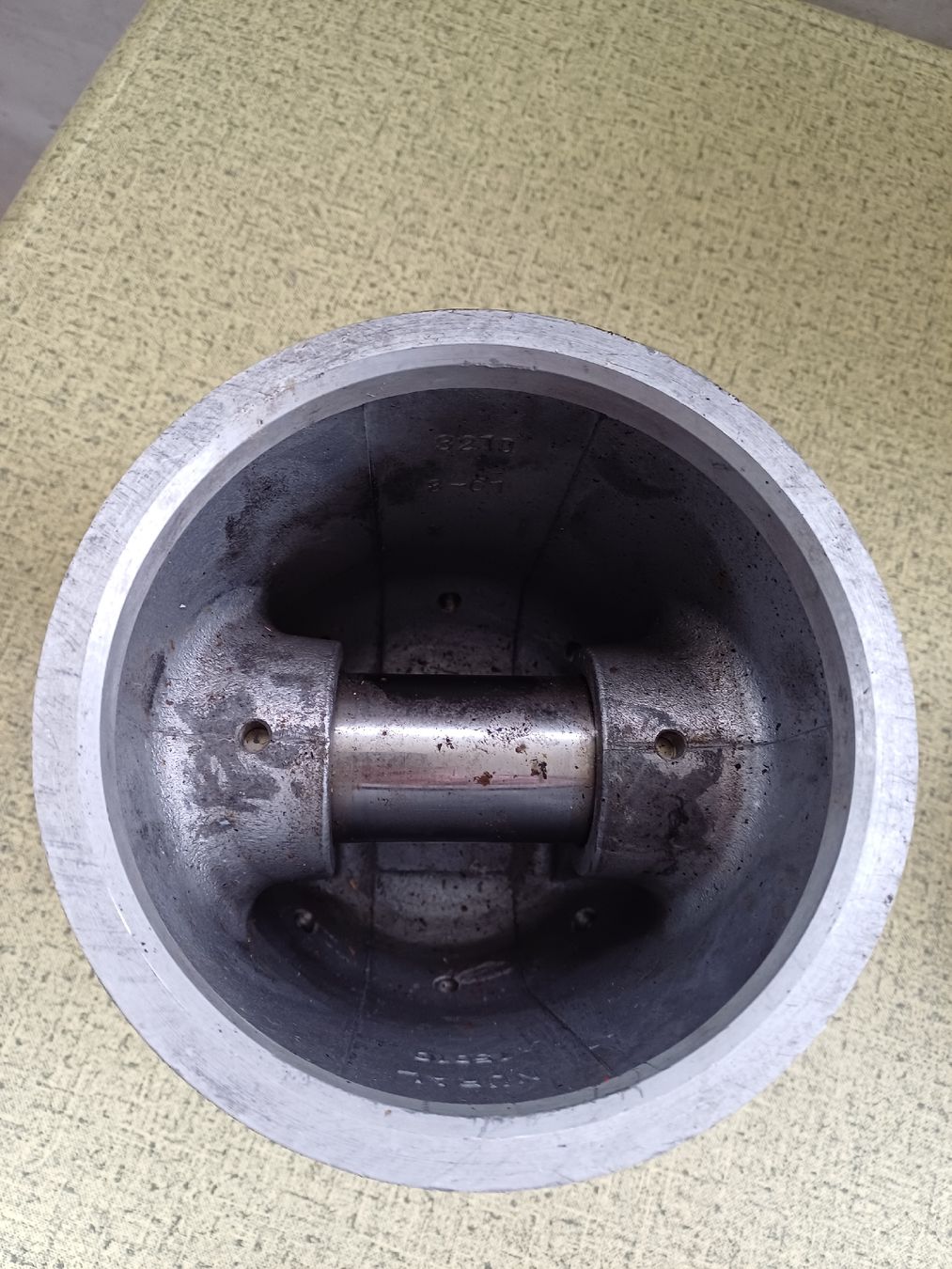 Motori: Industriekolben – Usato da Ebersecken venduto da Napf08 1