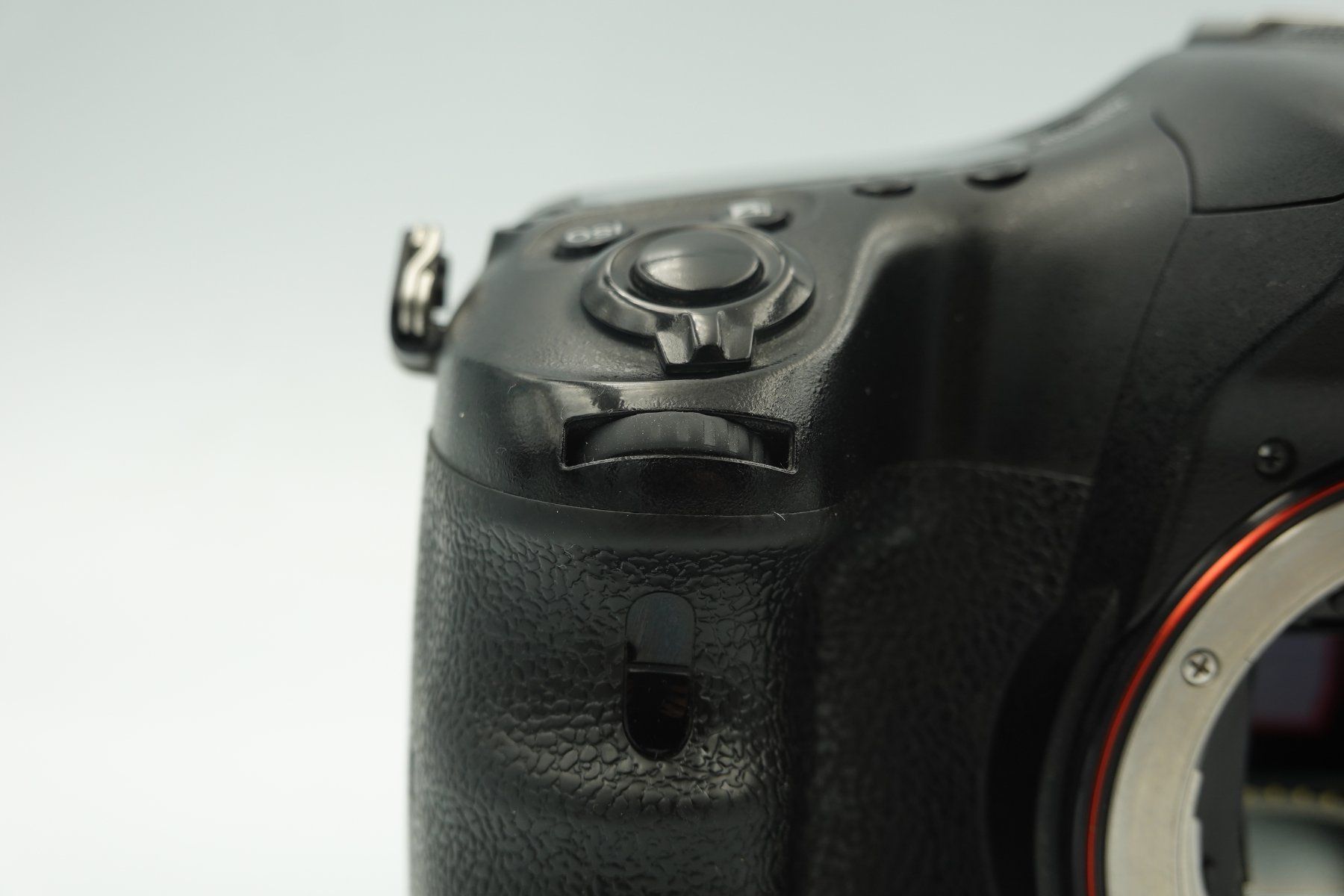 Sony Kamera: Sony A77 II Mark 2 Body – Gebraucht aus Chur von  6