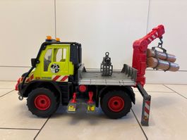 Dickie Mercedes Benz Unimog U530 für Waldarbeiten