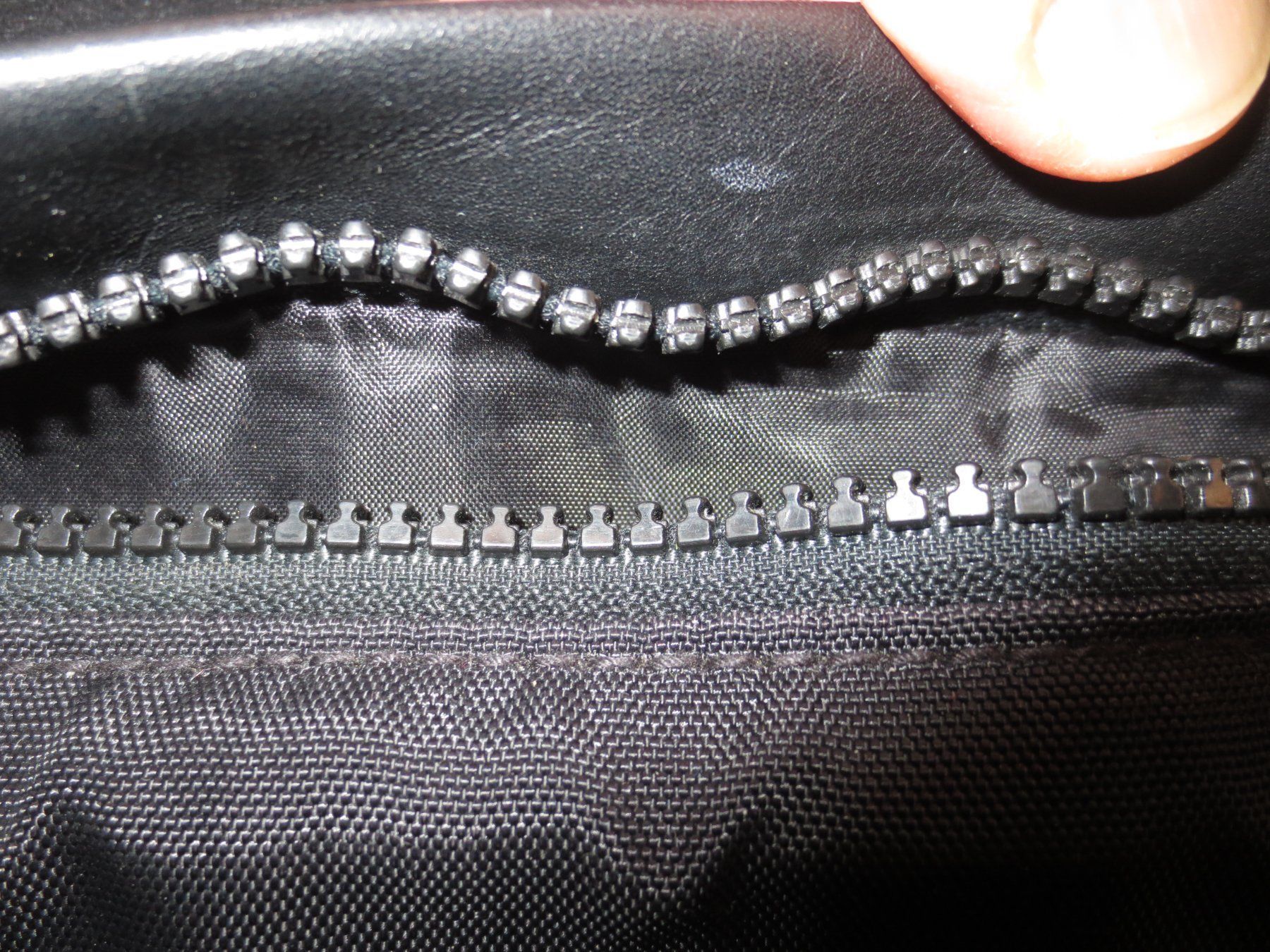 Calvin Klein Borse: Umhängetasche Calvin Klein schwarz, unis – Usato da Männedorf venduto da Livingston 2