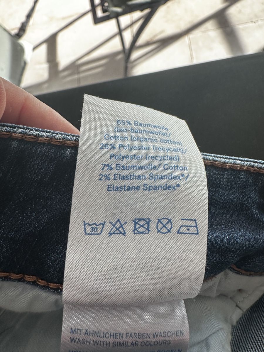 Jeans: Jeans Dawn W31 dunkelblau  – Usato da Buchs SG venduto da Sunie 3