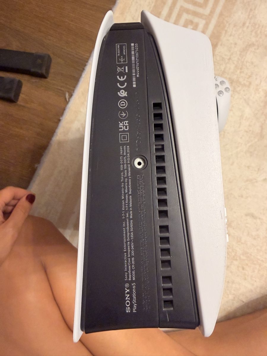 Sony Console: Sony PlayStation 5 Konsole mit Controller gebraucht – Nuovo (secondo la descrizione) da Kloten venduto da xhu_pmj7 1