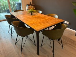 Esstisch im Industrial-Stil mit 7 Stühlen – Mangoholz massiv