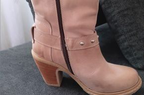 Scarpe da donna: Heisse Stiefelette Leder Grösse 35 – Usato da Grosshöchstetten venduto da ren_85b8 2