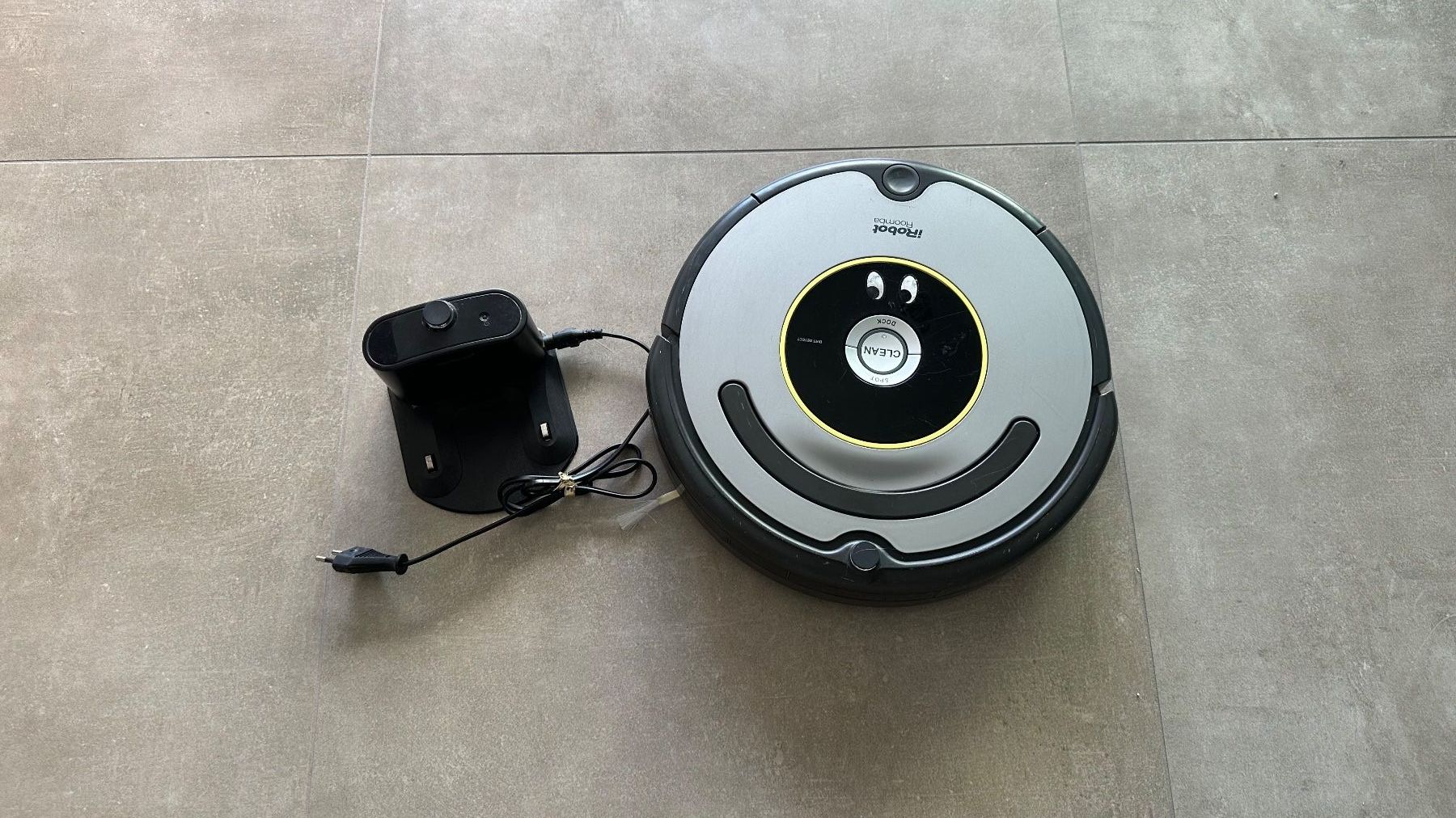 Irobot Aspirapolveri & Accessori: Roomba 631 – Usato da Lugano venduto da _tuttifrutti_