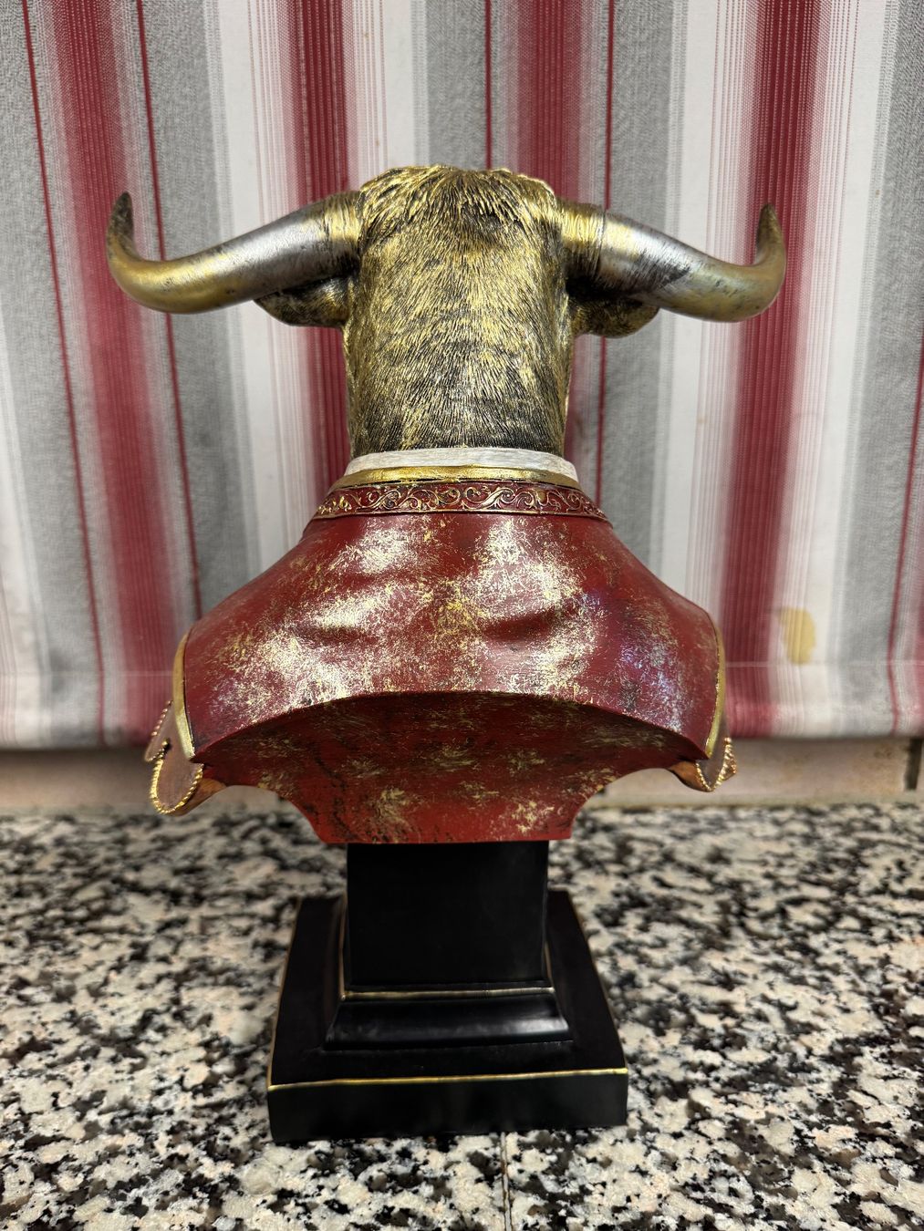 Toutes les décorations: Schöne Stierkopf-Figur – D'occasion à Winterthur par sportdisco2 3