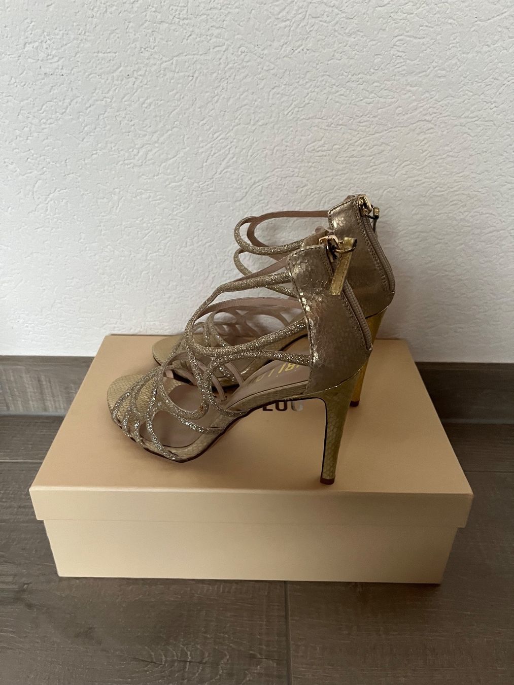 Scarpe da donna: Sandales Bibilou 37 – Nuovo (secondo la descrizione) da Estavayer-le-Lac venduto da mcha 1