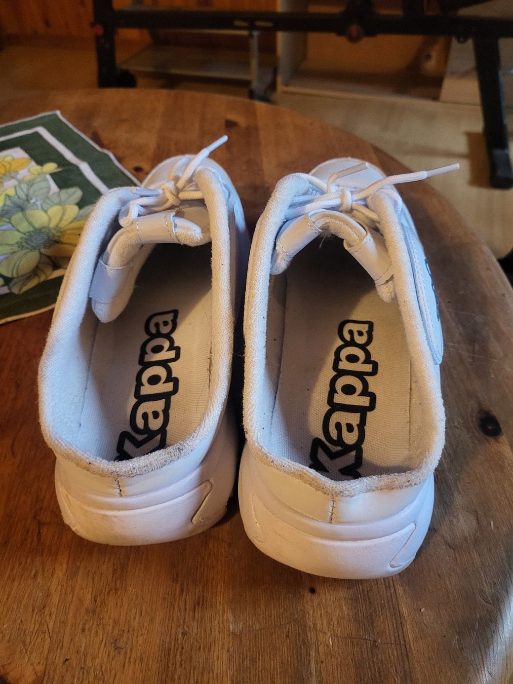 Kappa Scarpe da uomo: Baskets Kappa blanches taille 45 neuves – Usato da Troistorrents venduto da ami_mzq5 2