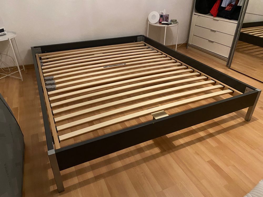 Bettgestell Mit Lattenrost 160x200