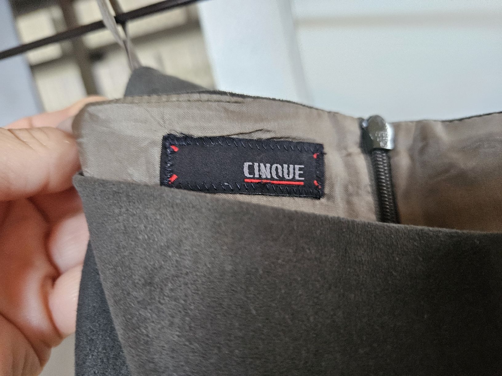 Cinque Gonne: Rock von CINQUE – Usato da Rhäzüns venduto da inf_rcj7 5