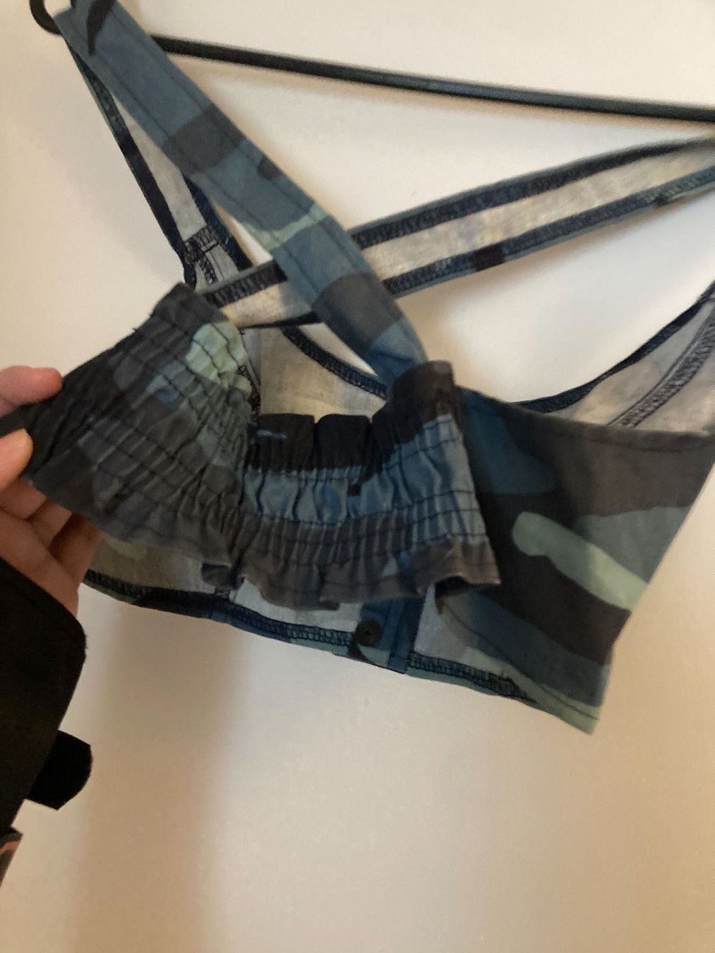 Top: Crop Top Military Style – Nuovo (secondo la descrizione) da Uster venduto da Kalici1 1