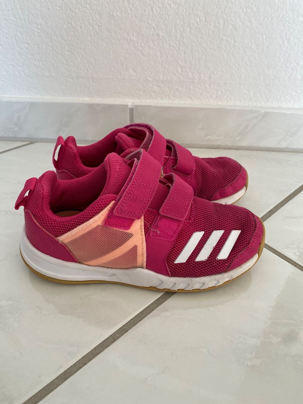 Adidas Scarpe per ragazze: Adidas Turnschuhe Gr. 32 – Usato da Wettswil venduto da claudiahel 1
