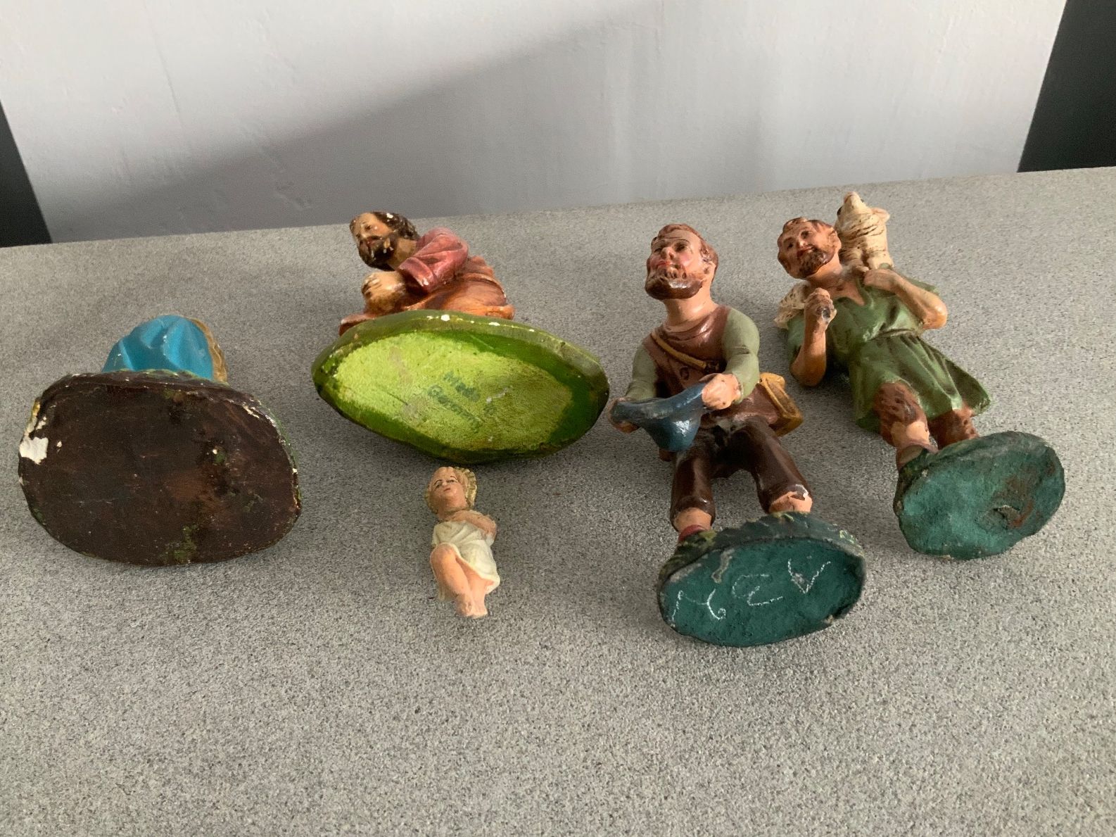 Figuren: 5 Krippenfiguren – Gebraucht aus Wil SG von Strila 2