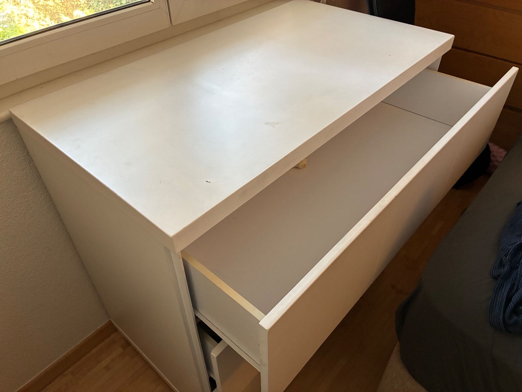 Armadi: Kleiderschrank und Kommode – Usato da winterthur venduto da Huppo 1