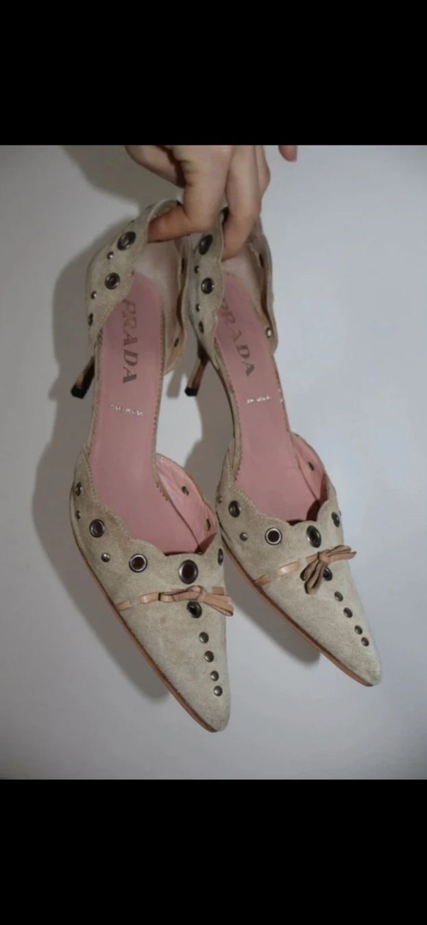 Prada Scarpe da donna: Prada Pumps – Usato da Spiez venduto da bez_q6ts