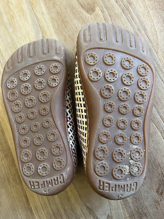 Scarpe per ragazzi: Schuhe Camper Gr.26 – Usato da Bern venduto da Maeuchterli 1