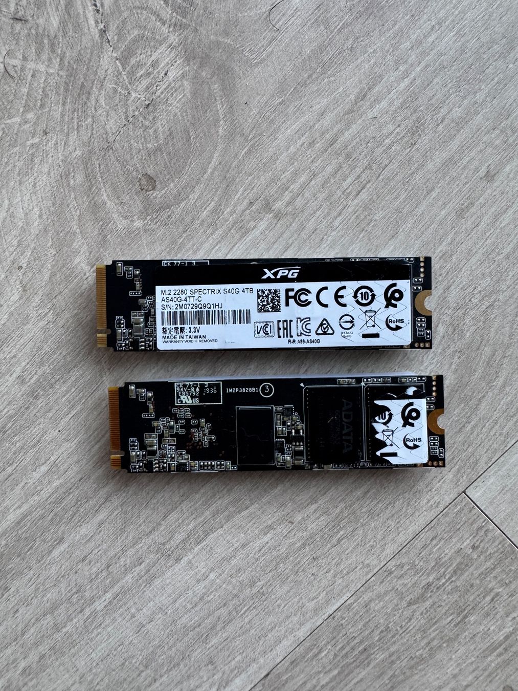 Disques durs: Adata XPG Spectrix RGB Gaming SSD 2+4TB – D'occasion à Neuchatel par Mr-Nobody 1