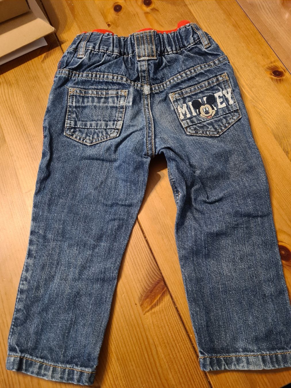 C&A Pantaloni: Jeans Mickey Mouse Grösse 86 Kinder – Usato da Horw venduto da Mirii91 2
