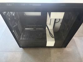 NZXT H710i ATX-Gehäuse (Weiss-Schwarz)