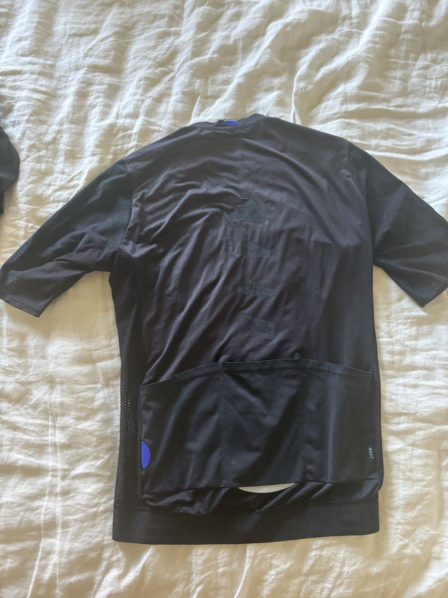 Canottiere & Pantaloni: Maap Cycling Jersey Schwarz XL – Usato da Bern venduto da sam_c78d 4