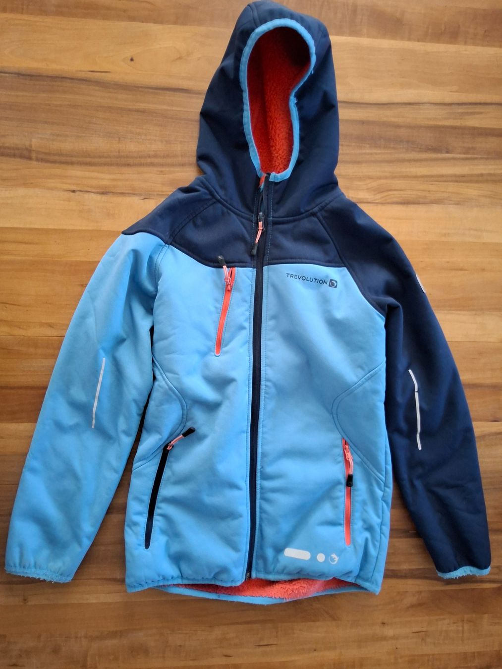 Trevolution Giacche & Cappotti: Kinder Softshelljacke Grösse 140 gut erhalten – Usato da Sachseln venduto da Cadfael1