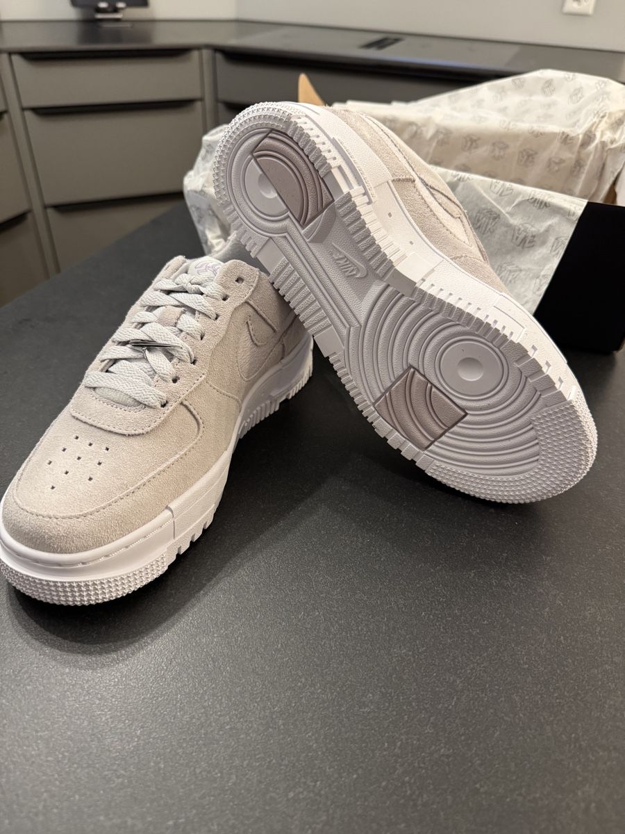 Nike Scarpe da donna: Nike Air Force 1 Pixel Gr. 37.5 – Nuovo (secondo la descrizione) da Unterlunkhofen venduto da Sven.stfx 2