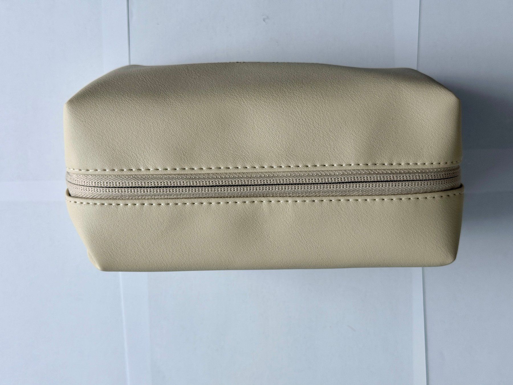 Custodie per cosmetici: Swiss x Zimmerli First Class Amenity Kit, beige – Nuovo e nell'imballaggio originale da Steinhausen venduto da ohauser 5