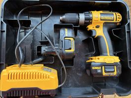 DEWALT Bohrschrauber 18V mit Koffer und Bitsatz