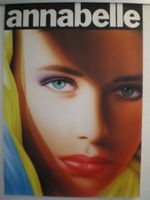 Annabelle - Frau mit gelbem Foulard - Wenger Rolf