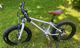 Kindervelo 16 Zoll silber gebrauchter Zustand